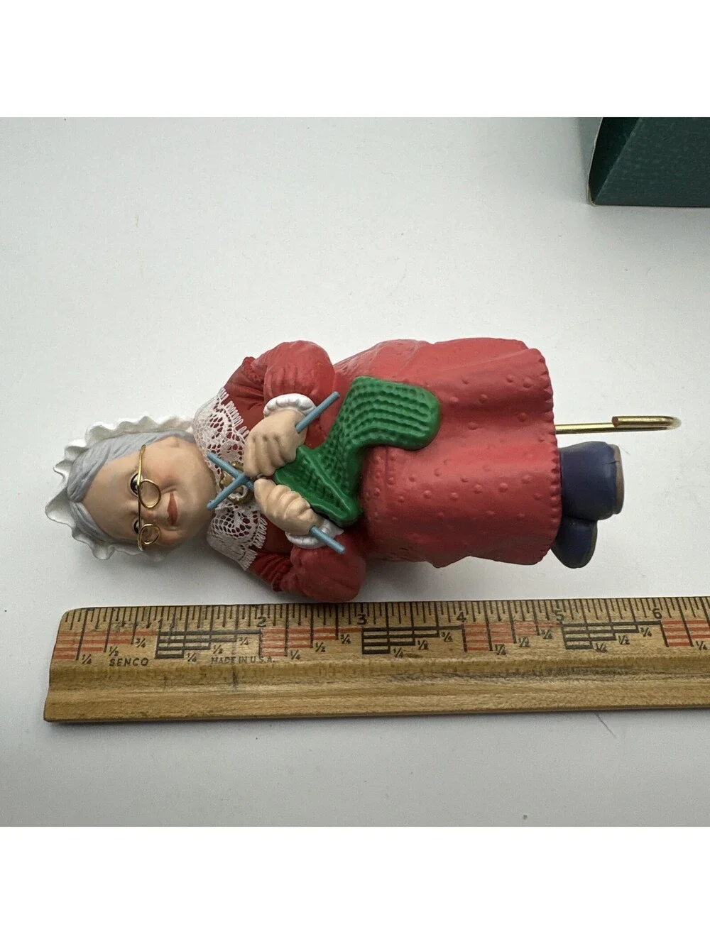 Vintage 1988 Hallmark Holiday Christmas Stocking Hanger 